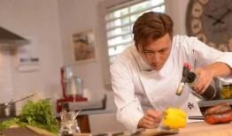 知情人爆料王菲本人视频,揭秘她真实生活的幕后视频曝光